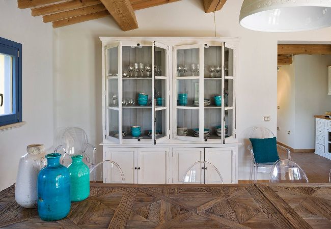 Villa a San Costanzo - Villa Elettra 12+2 Villa a San Costanzo - Villa Elettra 12+2