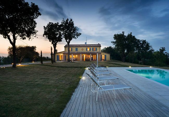 Villa a San Costanzo - Villa Elettra 12+2 Villa a San Costanzo - Villa Elettra 12+2
