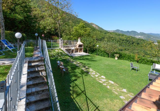 Villa a Piobbico - Acquanera 6+2 Villa a Piobbico - Acquanera 6+2