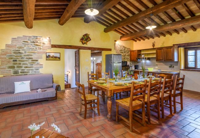 Villa a Apecchio - Ca Quattrocchi 10+3 Villa a Apecchio - Ca Quattrocchi 10+3