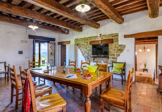 Villa a Apecchio - Ca Quattrocchi 10+3 Villa a Apecchio - Ca Quattrocchi 10+3