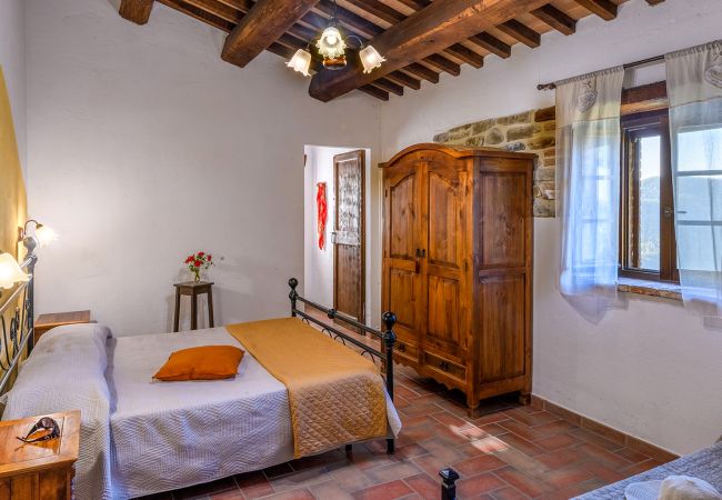 Villa a Apecchio - Ca Quattrocchi 10+3 Villa a Apecchio - Ca Quattrocchi 10+3