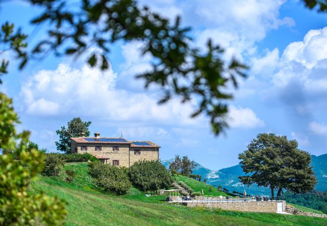 Villa a Apecchio - Ca Quattrocchi 10+3 Villa a Apecchio - Ca Quattrocchi 10+3