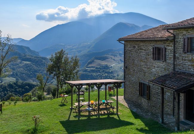 Villa a Apecchio - Ca Quattrocchi 10+3 Villa a Apecchio - Ca Quattrocchi 10+3