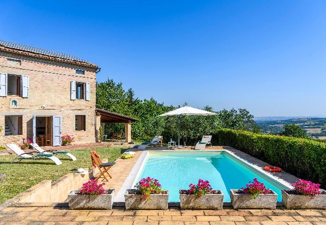 Villa a Ripe San Ginesio - Casa Felicità 8 Villa a Ripe San Ginesio - Casa Felicità 8