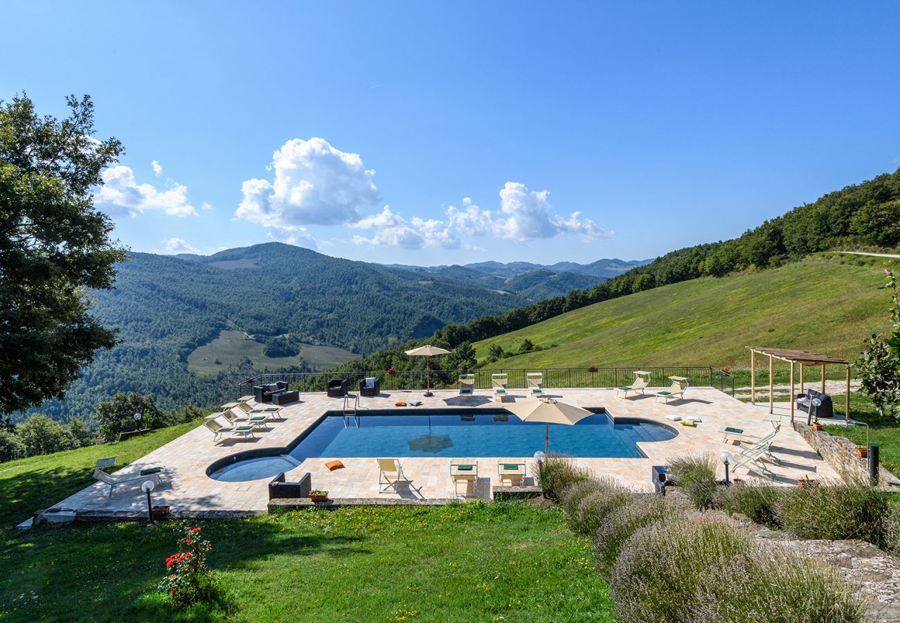 Villa in Apecchio - Ca Quattrocchi 10+3 Villa in Apecchio - Ca Quattrocchi 10+3