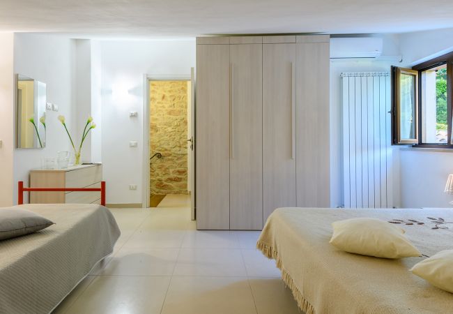 Villa in Piobbico - Acquanera 6+2 Villa in Piobbico - Acquanera 6+2