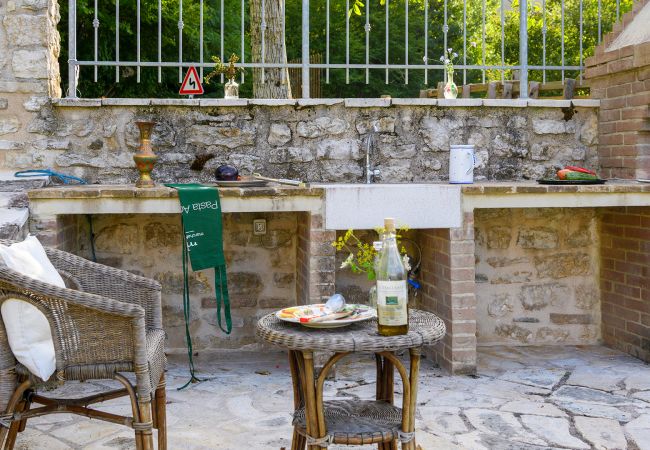 Villa in Piobbico - Acquanera 6+2 Villa in Piobbico - Acquanera 6+2