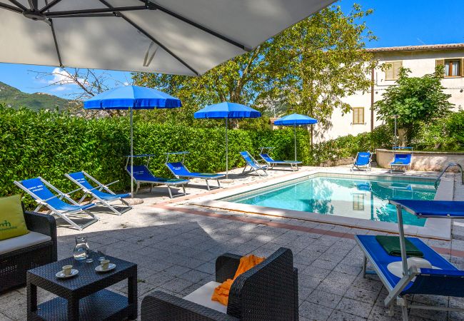 Villa in Piobbico - Acquanera 6+2 Villa in Piobbico - Acquanera 6+2