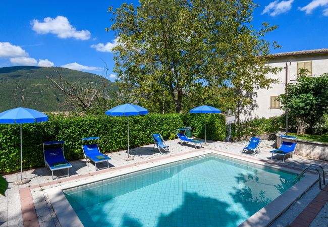 Villa in Piobbico - Acquanera 6+2 Villa in Piobbico - Acquanera 6+2