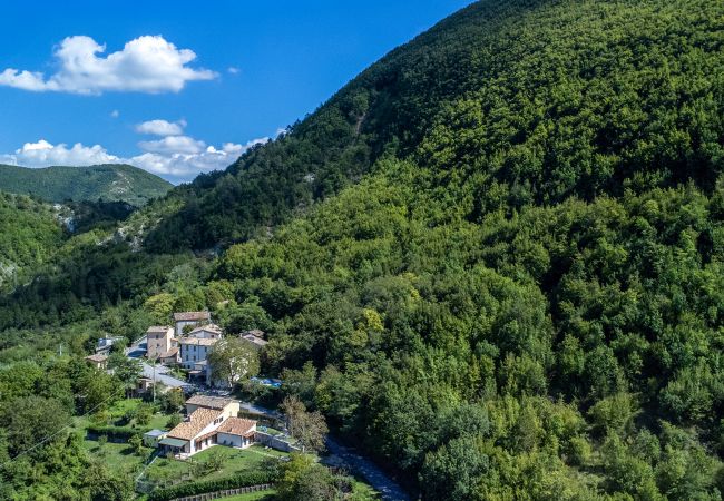 Villa in Piobbico - Acquanera 6+2 Villa in Piobbico - Acquanera 6+2