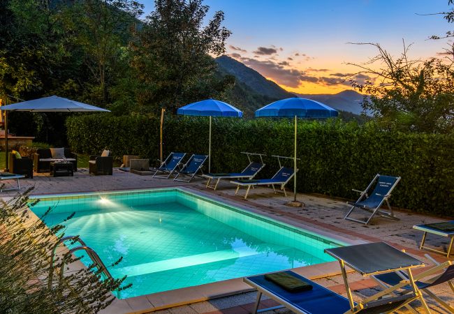 Villa in Piobbico - Acquanera 6+2 Villa in Piobbico - Acquanera 6+2