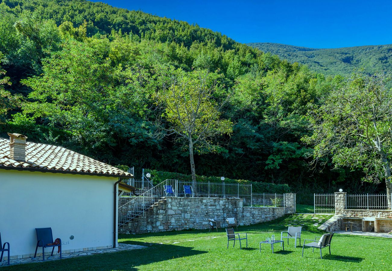 Villa in Piobbico - Acquanera 6+2 Villa in Piobbico - Acquanera 6+2