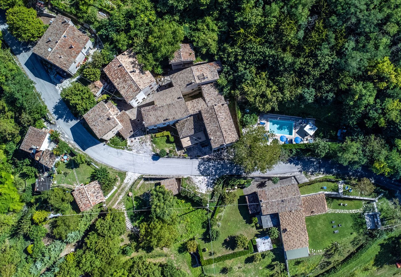 Villa in Piobbico - Acquanera 6+2 Villa in Piobbico - Acquanera 6+2