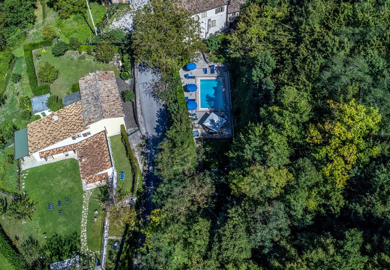 Villa in Piobbico - Acquanera 6+2 Villa in Piobbico - Acquanera 6+2