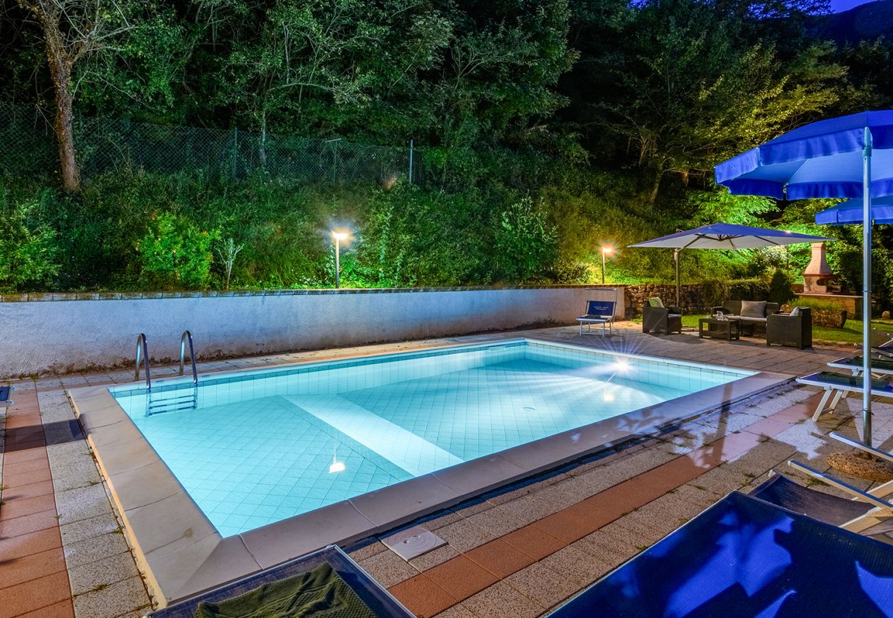 Villa in Piobbico - Acquanera 6+2 Villa in Piobbico - Acquanera 6+2