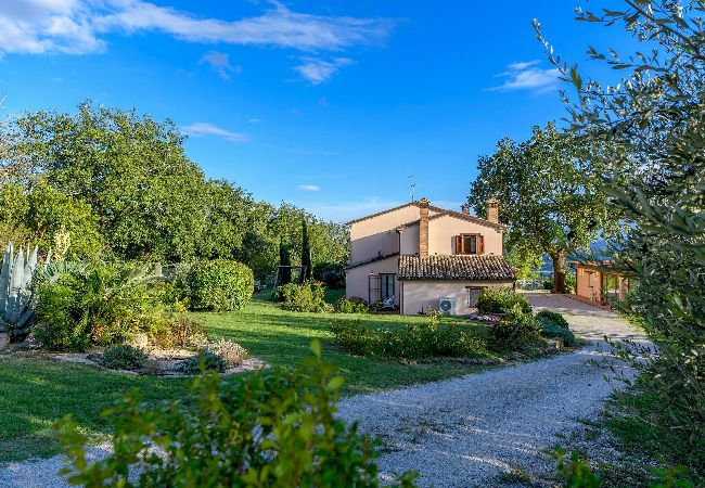 Villa in Cartoceto - Casale Partemio 8 Villa in Cartoceto - Casale Partemio 8