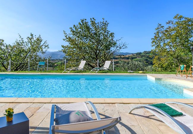 Villa in Cartoceto - Casale Partemio 8 Villa in Cartoceto - Casale Partemio 8