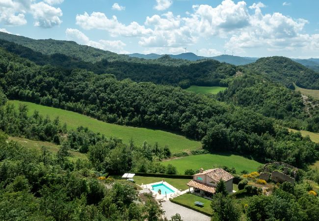 Villa in Apecchio - Chipieri 4+2 Villa in Apecchio - Chipieri 4+2
